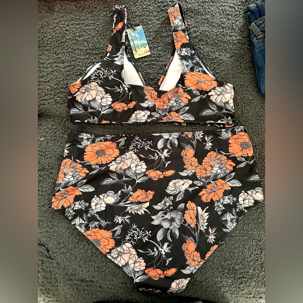 Bathing Suits - Picture 3 of 4